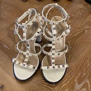 Authentic Valentino Rockstud Accents Leather Gladiator Sandals